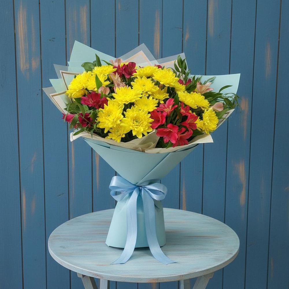 Букет цветов из: Альстромерии и Хризантемы в Суворовской
