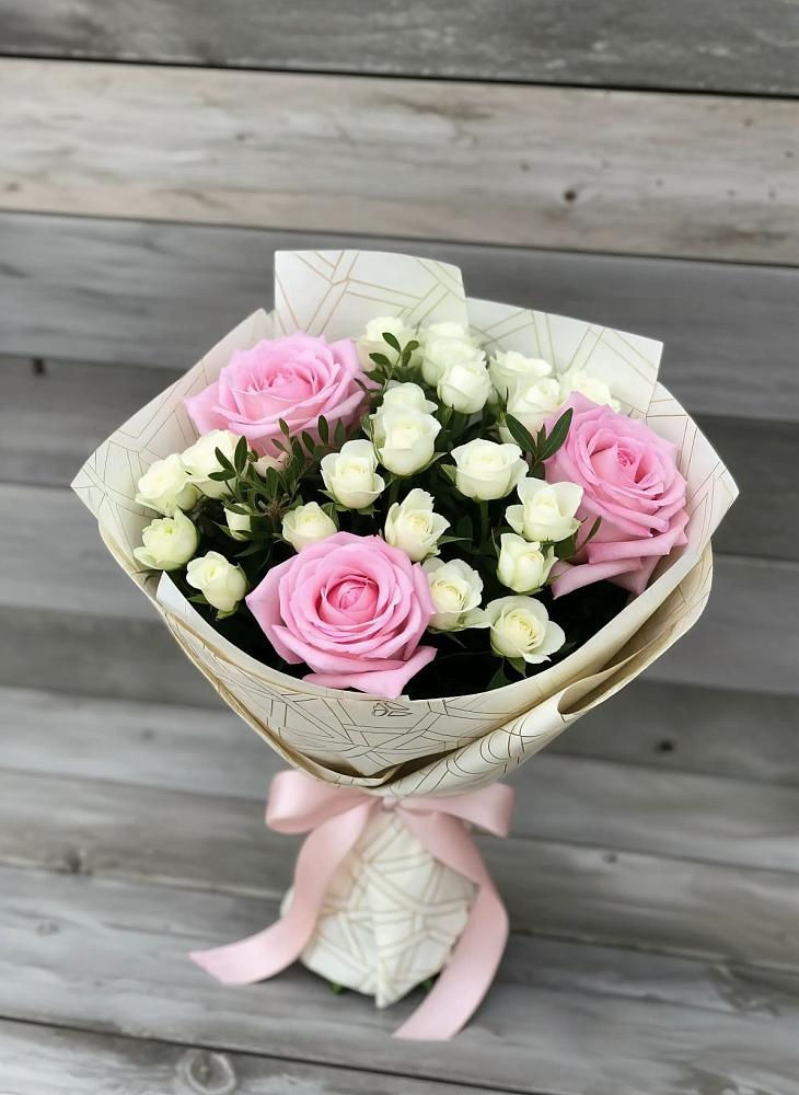 Букет цветов из: Розы в Суворовской