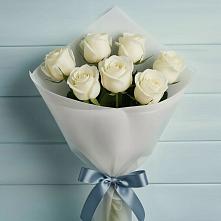 Букет 7 Белых роз Эдлесс Лав в Суворовской