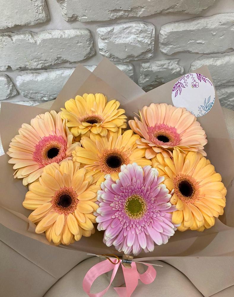 Букет цветов из: Герберы в Суворовской
