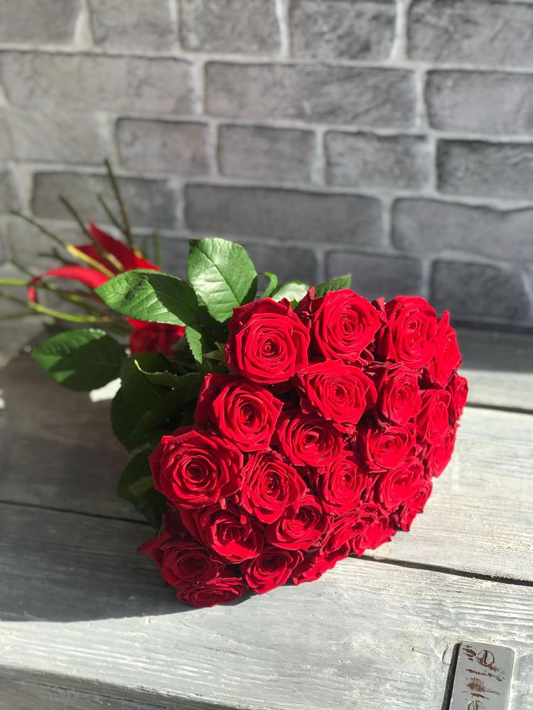 Букет Красные розы Фридом в Суворовской