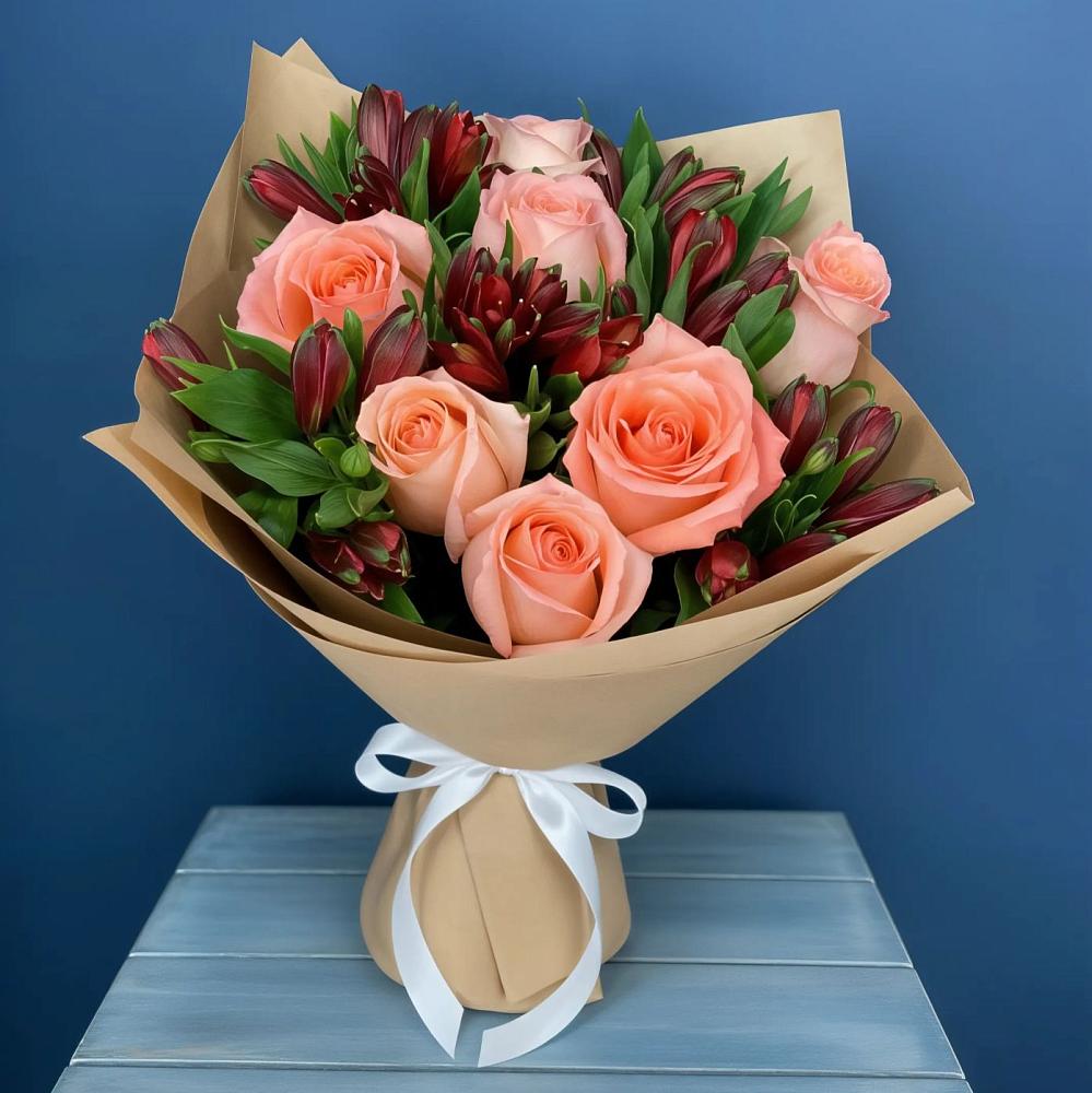 Букет цветов из: Розы и Альстромерии в Суворовской