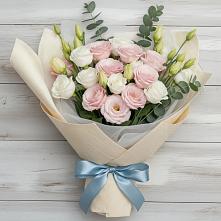 Букет цветов из:  Лизиантусы #REPLACE_PRED# Суворовской