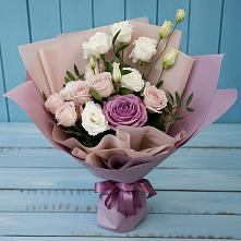 Букет цветов из:  Розы и Лизиантусы в Суворовской