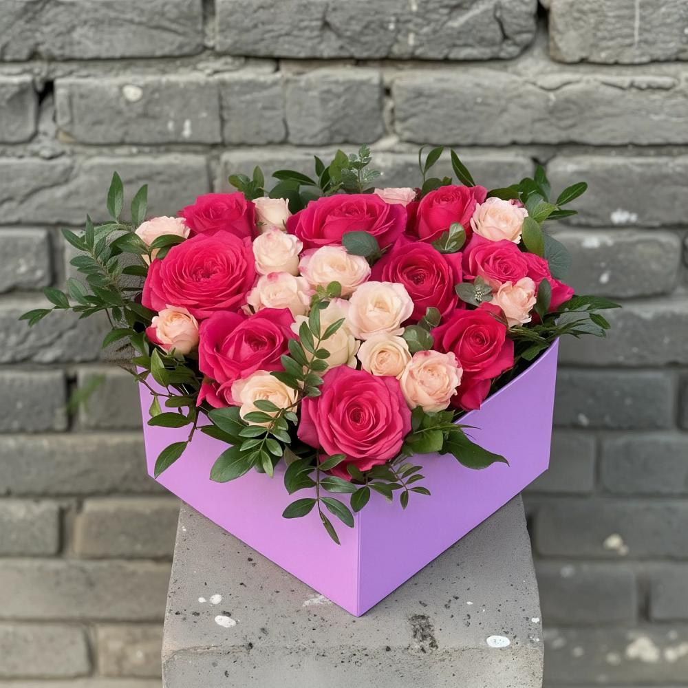 Цветочная композиция из Розы в коробке в Суворовской