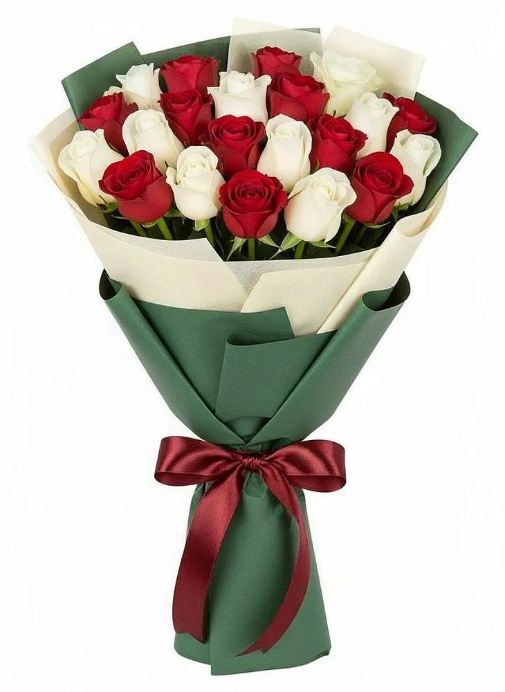 Букет Микс из красных и белых роз в Суворовской