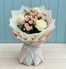 Букет цветов из:  Розы в Суворовской