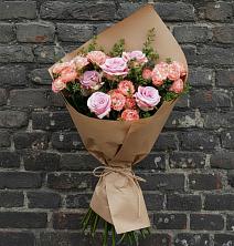 Букет цветов из:  Розы в Суворовской
