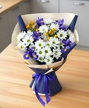 Букет цветов из:  Розы, Ирисы и Хризантемы в Суворовской