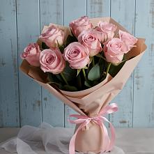 Букет цветов из:  Розы в Суворовской