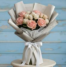 Букет цветов из:  Розы в Суворовской