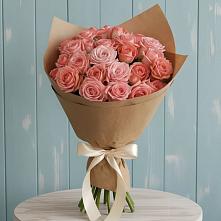Букет цветов из:  Розы в Суворовской