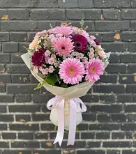 Букет цветов из:  Герберы и Хризантемы в Суворовской