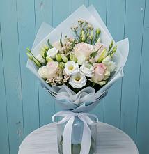 Букет цветов из:  Розы и Лизиантусы #REPLACE_PRED# Суворовской