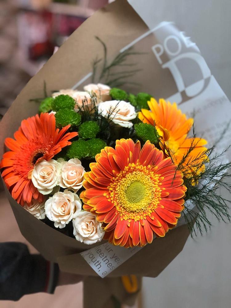Букет цветов из: Герберы, Хризантемы и Розы в Суворовской