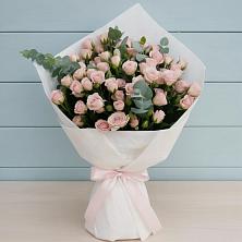 Букет цветов из:  Розы в Суворовской
