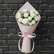Букет цветов из:  Розы #REPLACE_PRED# Суворовской