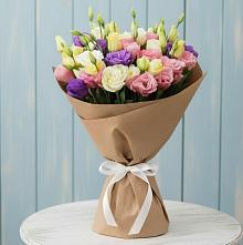 Букет цветов из:  Лизиантусы в Суворовской