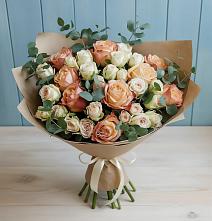 Букет цветов из:  Альстромерии и Розы #REPLACE_PRED# Суворовской