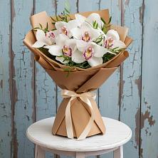 Букет цветов из:  Орхидеи и Розы в Суворовской