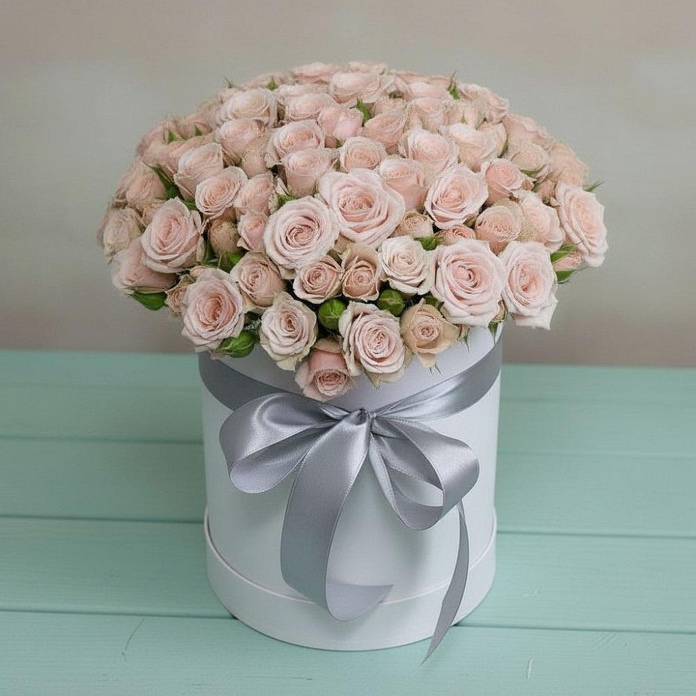 Цветочная композиция из Розы в шляпной коробке в Суворовской