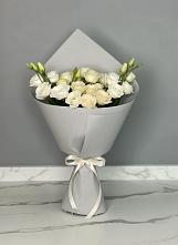 Букет цветов из:  Розы и Лизиантусы в Суворовской